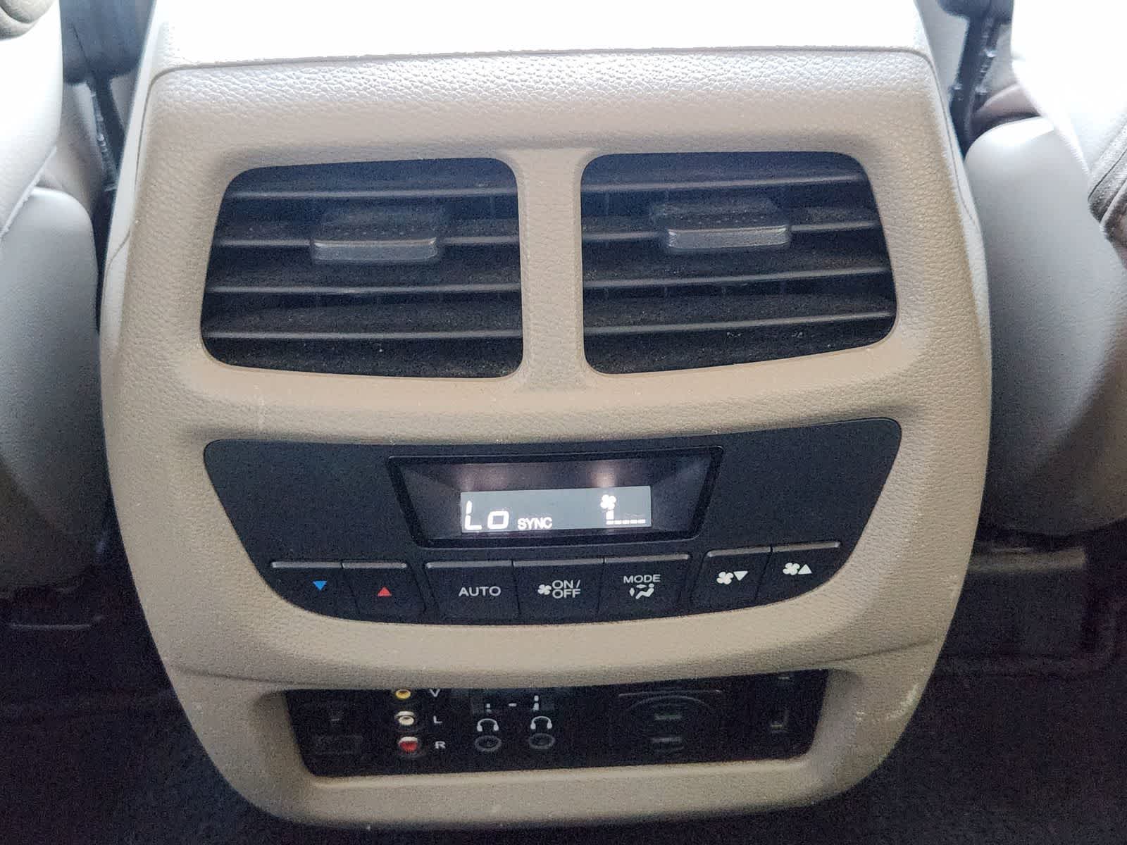 Thumbnail: 2016 Honda Pilot - 31