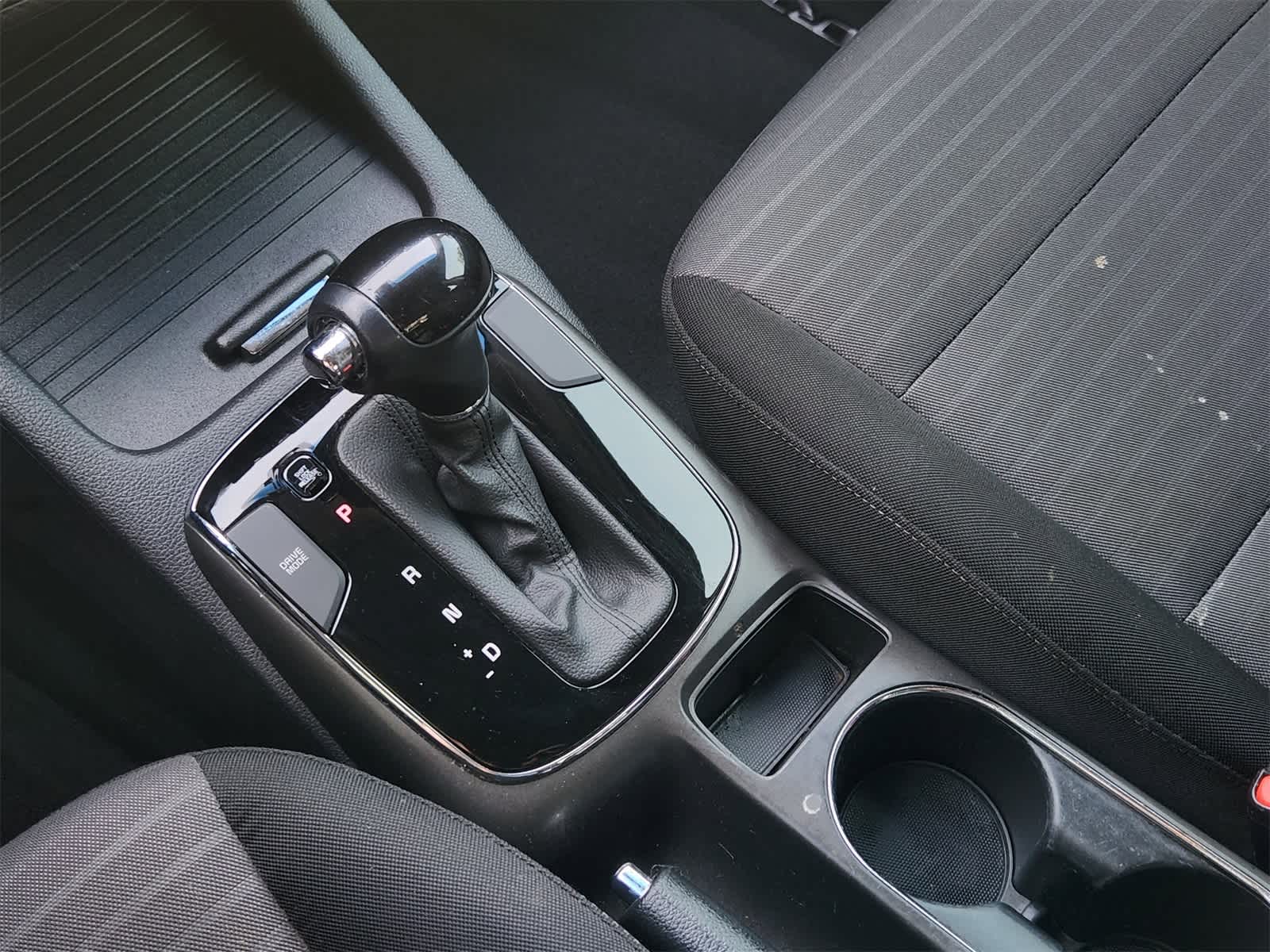 Thumbnail: 2017 Kia Forte - 20