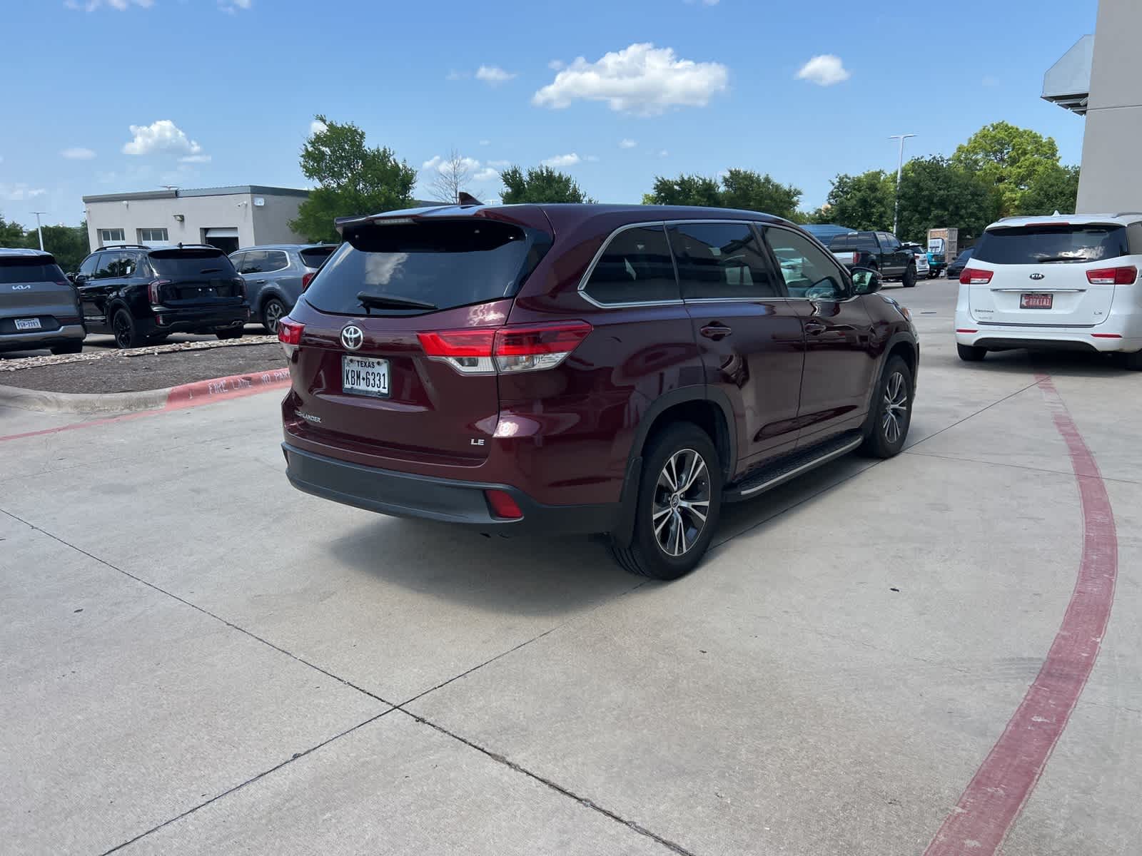 Thumbnail: 2017 Toyota Highlander - 7