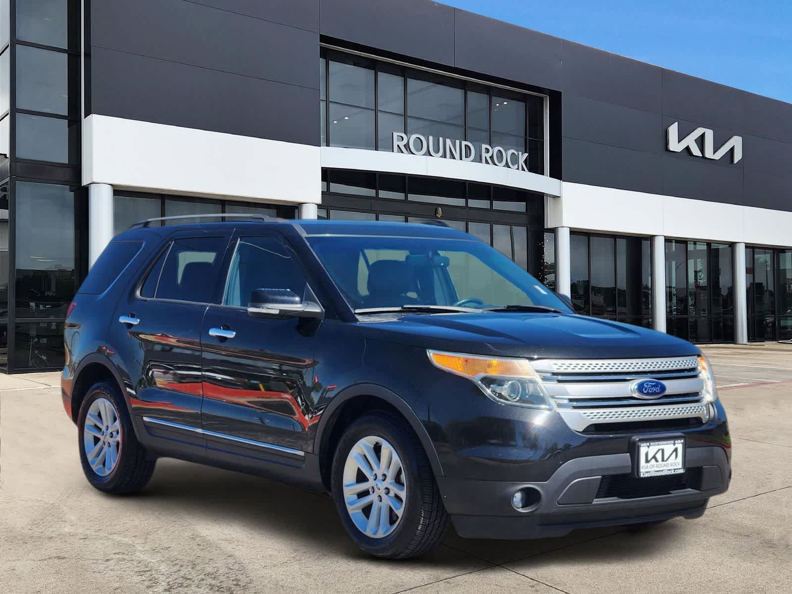 Thumbnail: 2013 Ford Explorer - 3