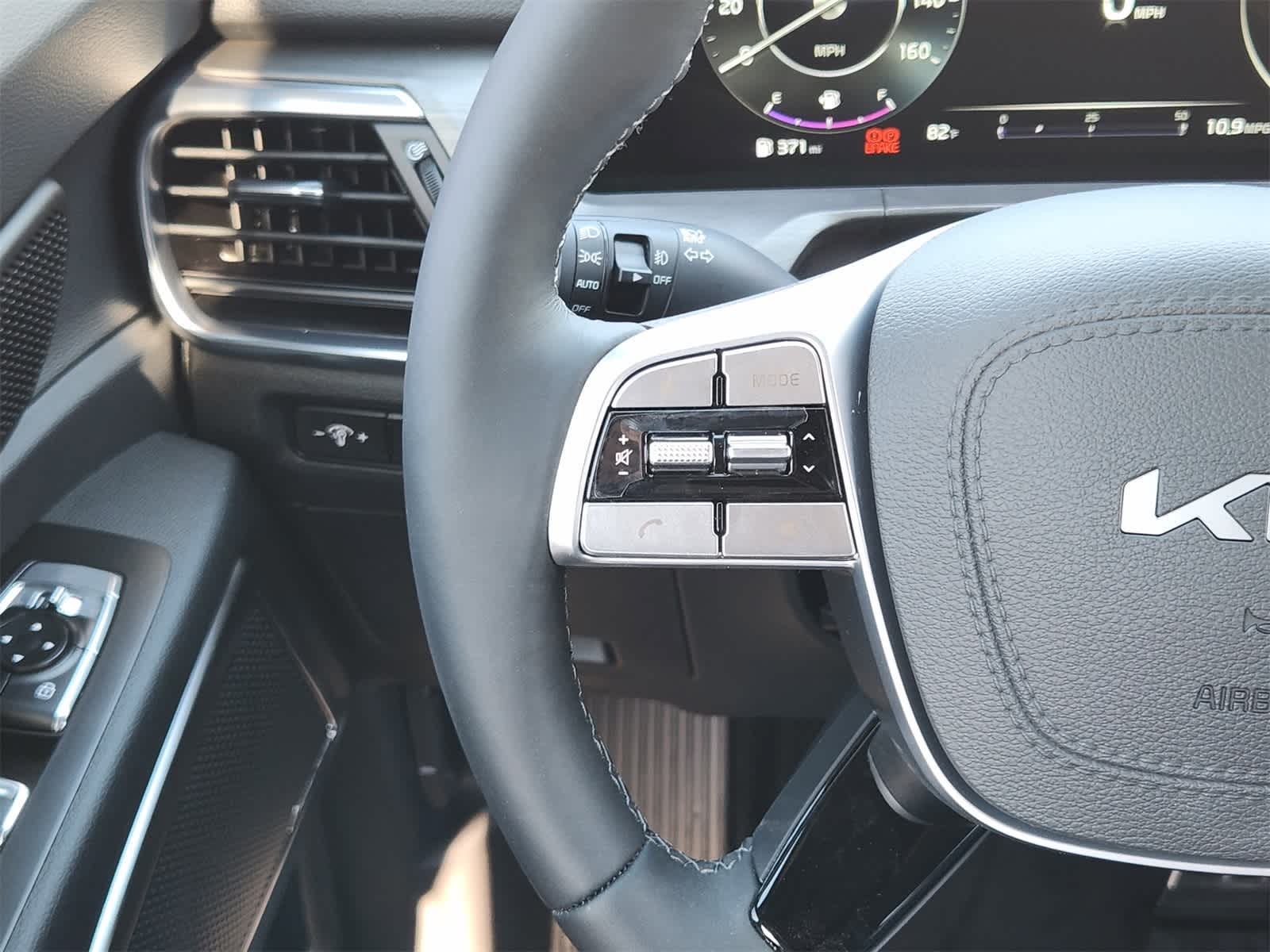 Thumbnail: 2025 Kia Telluride - 26