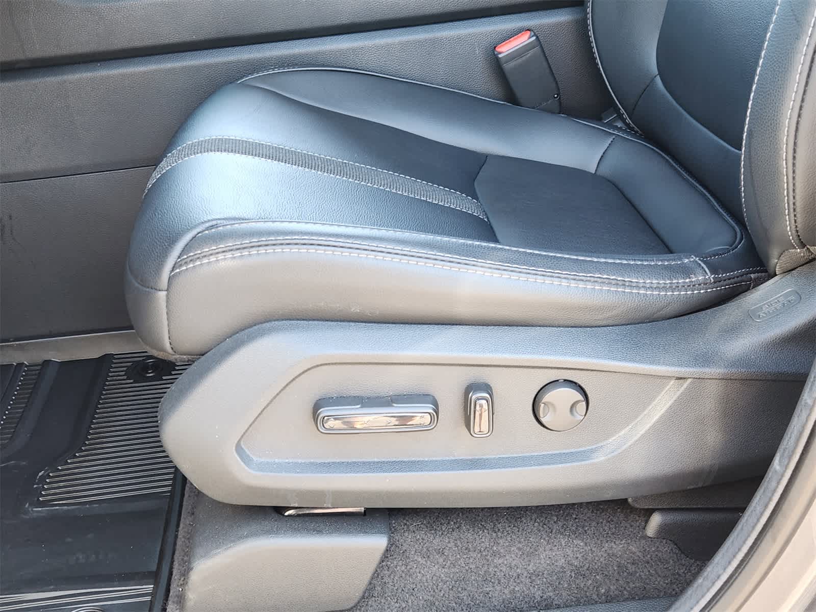 Thumbnail: 2024 Honda Pilot - 23