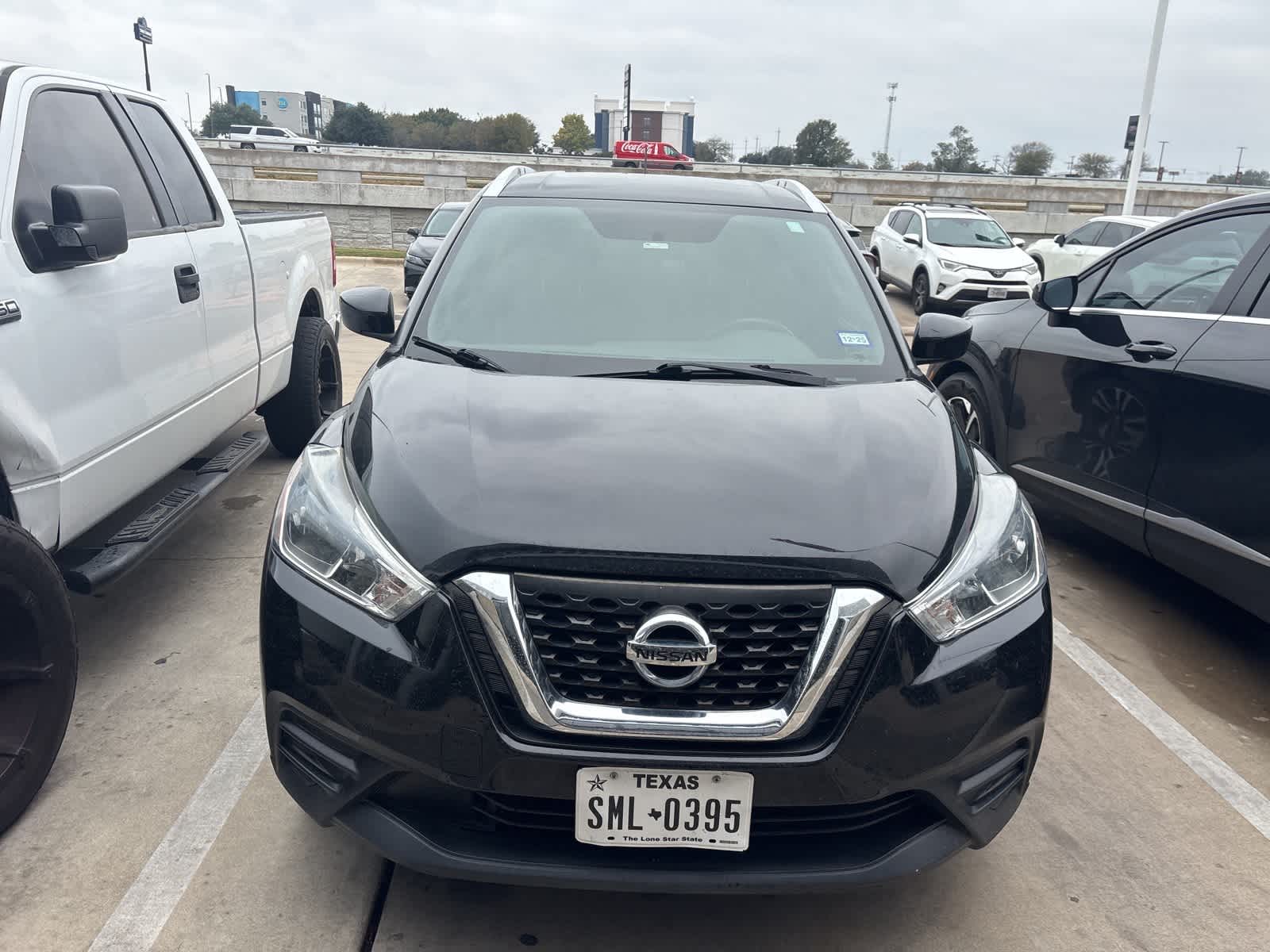 Thumbnail: 2019 Nissan Kicks - 3