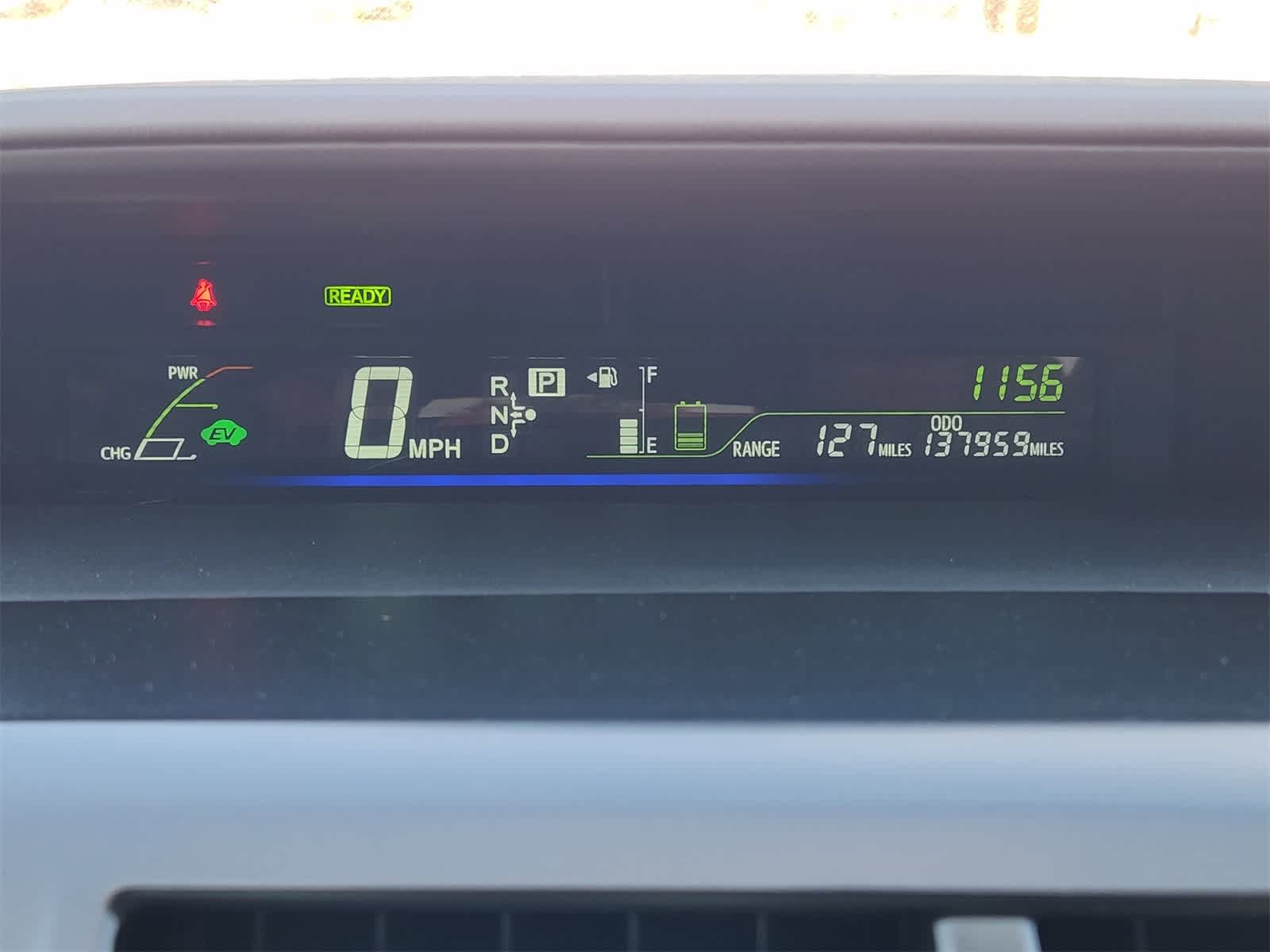 Thumbnail: 2014 Toyota Prius v - 16