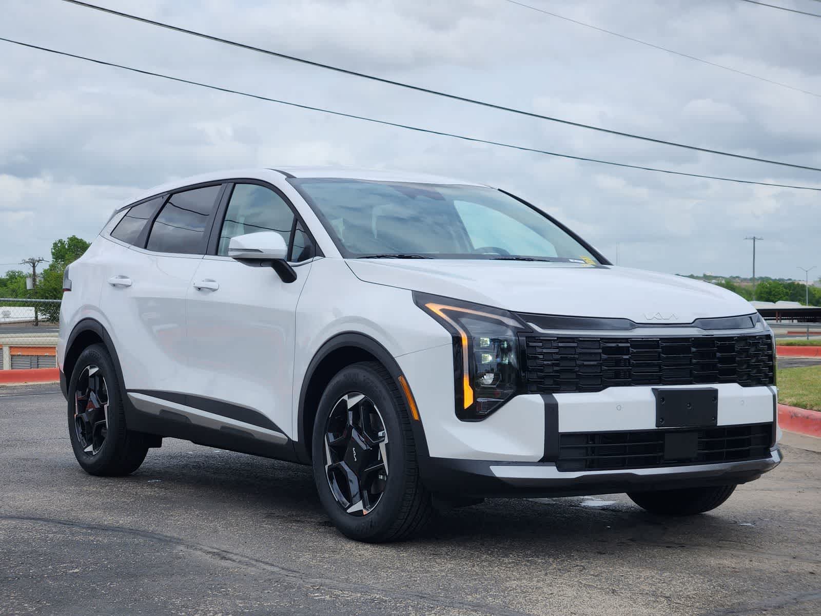 Thumbnail: 2026 Kia Sportage - 3