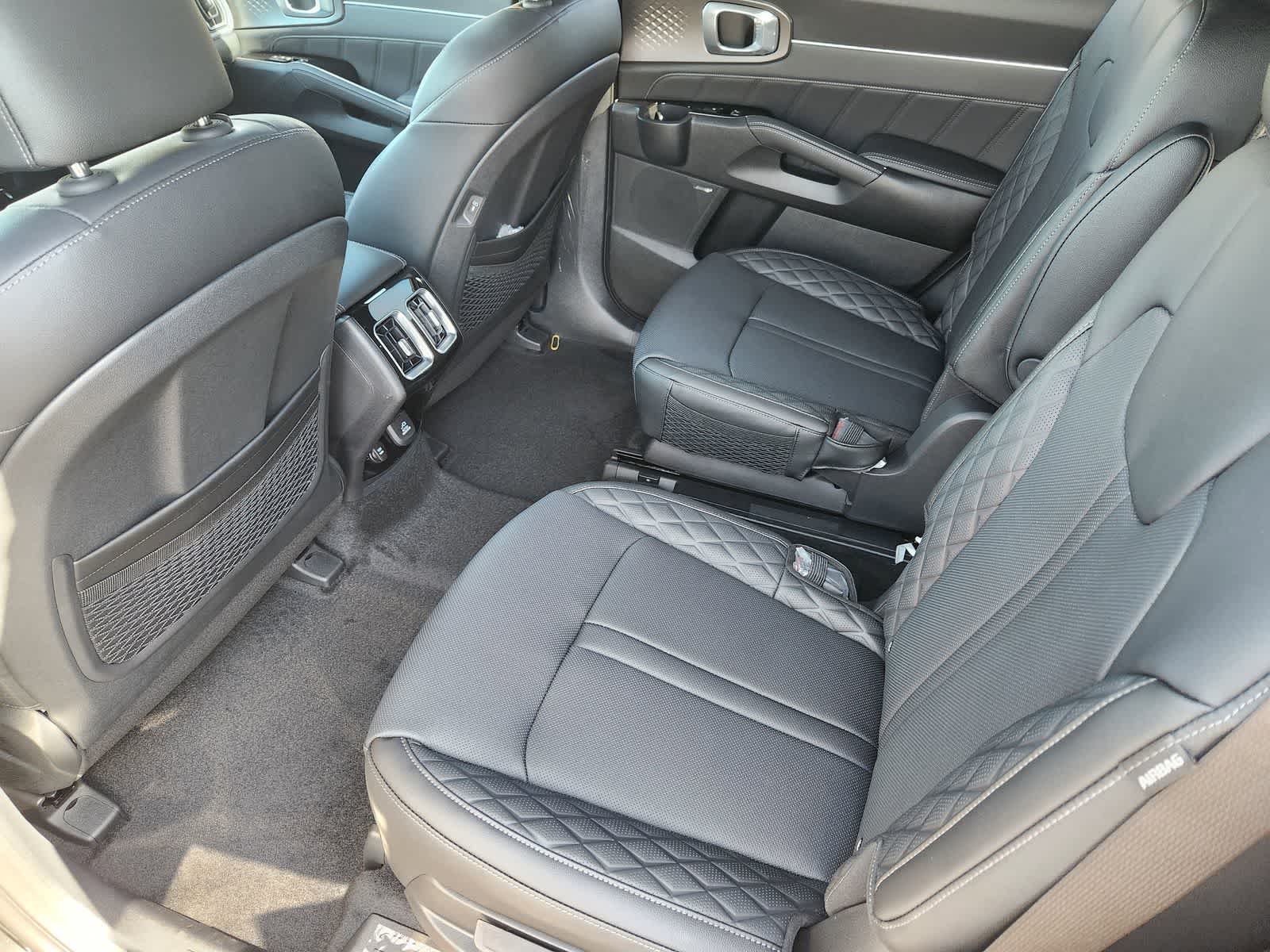 Thumbnail: 2026 Kia Sorento - 24