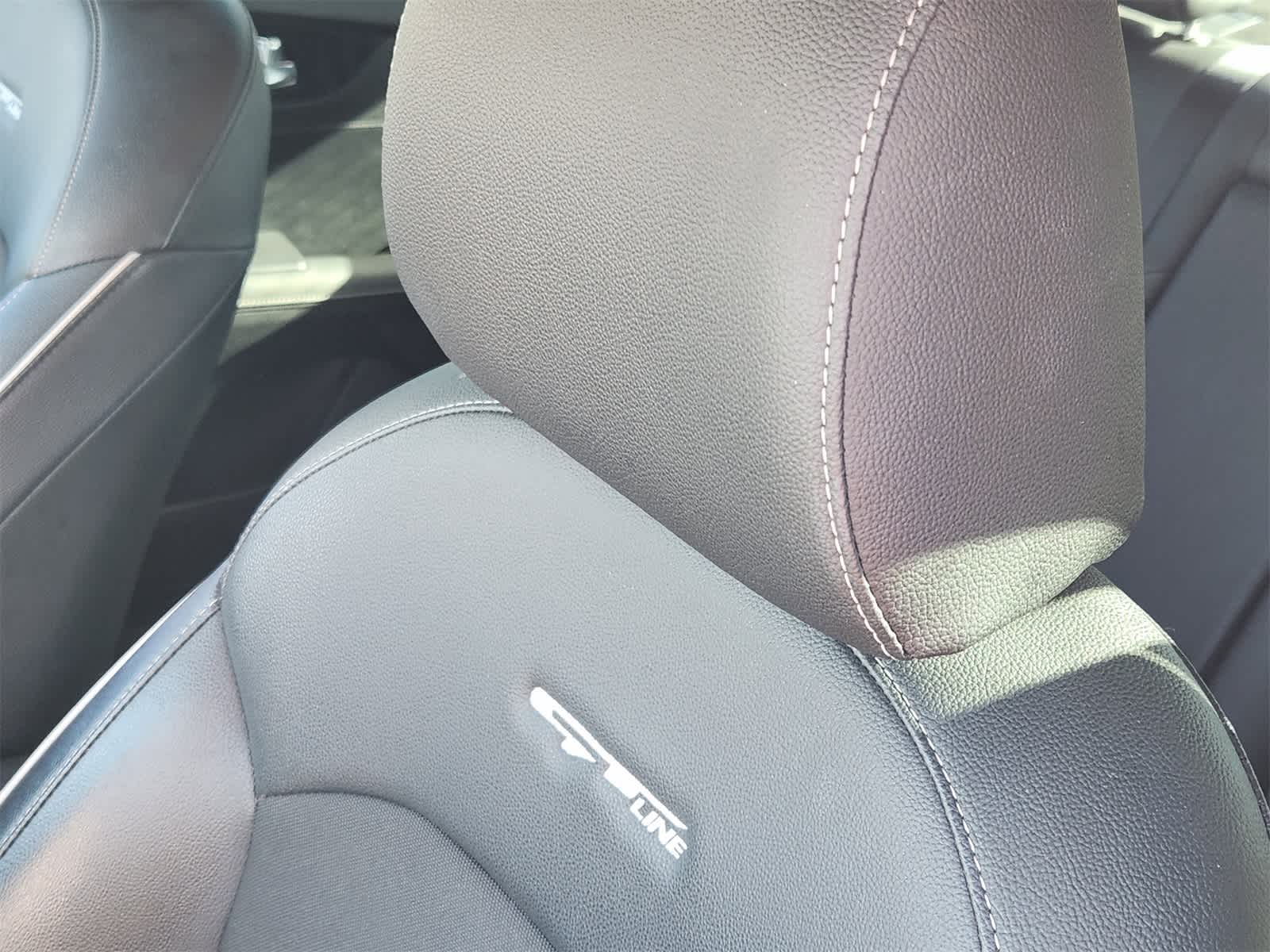 Thumbnail: 2022 Kia Forte - 15