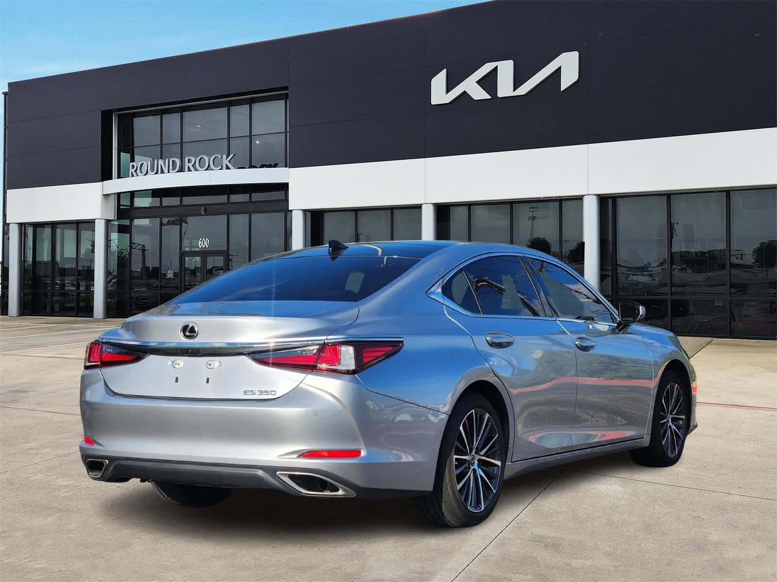 Thumbnail: 2024 Lexus ES - 5