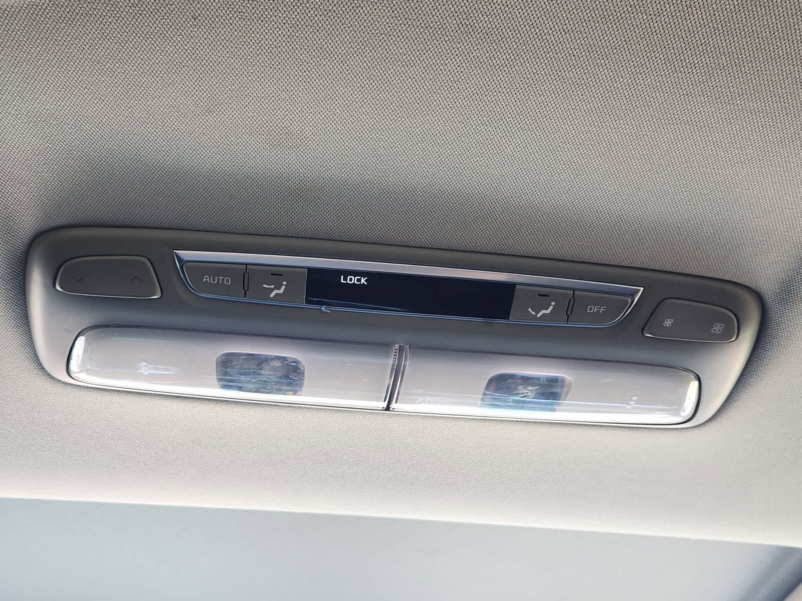 Thumbnail: 2022 Kia Telluride - 30