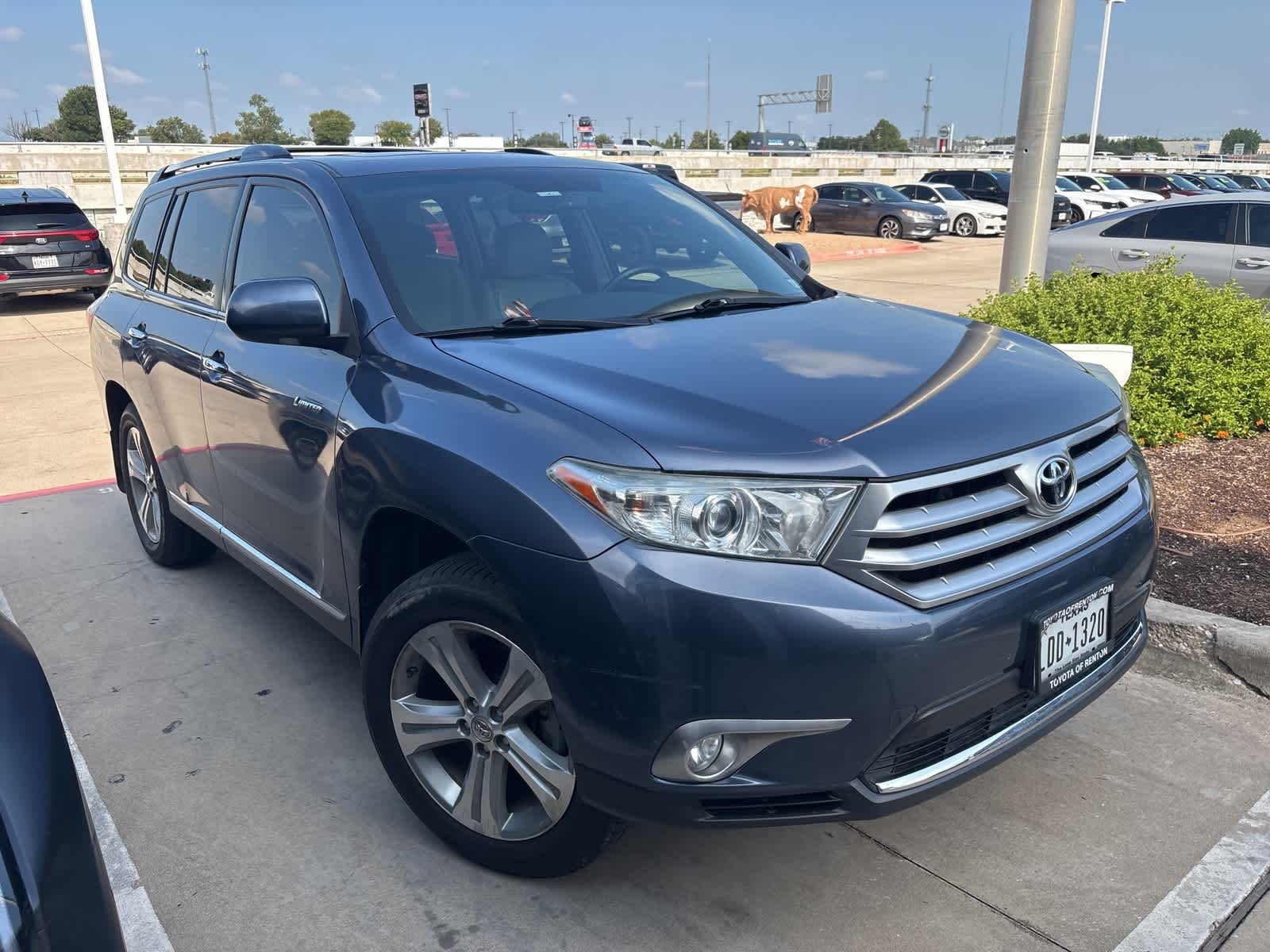 Thumbnail: 2012 Toyota Highlander - 2