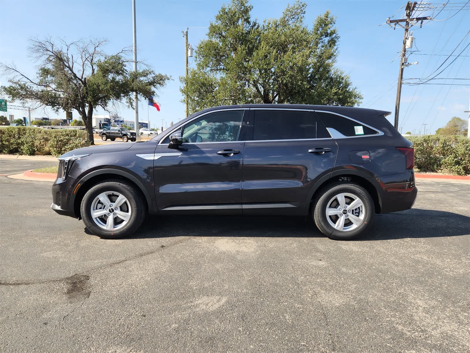 Thumbnail: 2026 Kia Sorento - 4