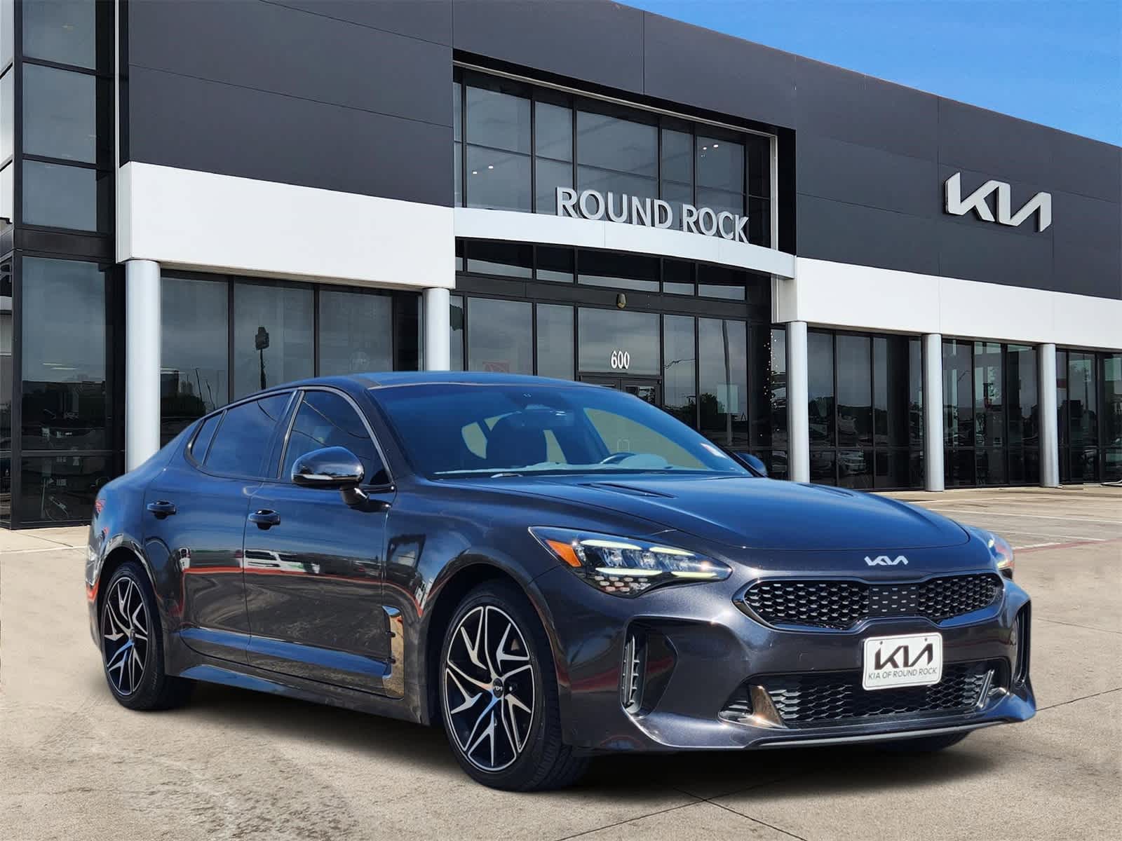 Thumbnail: 2022 Kia Stinger - 3