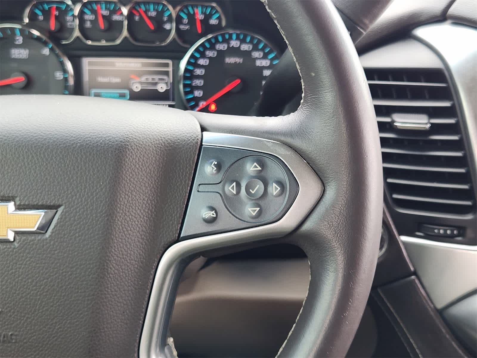 Thumbnail: 2015 Chevrolet Tahoe - 30