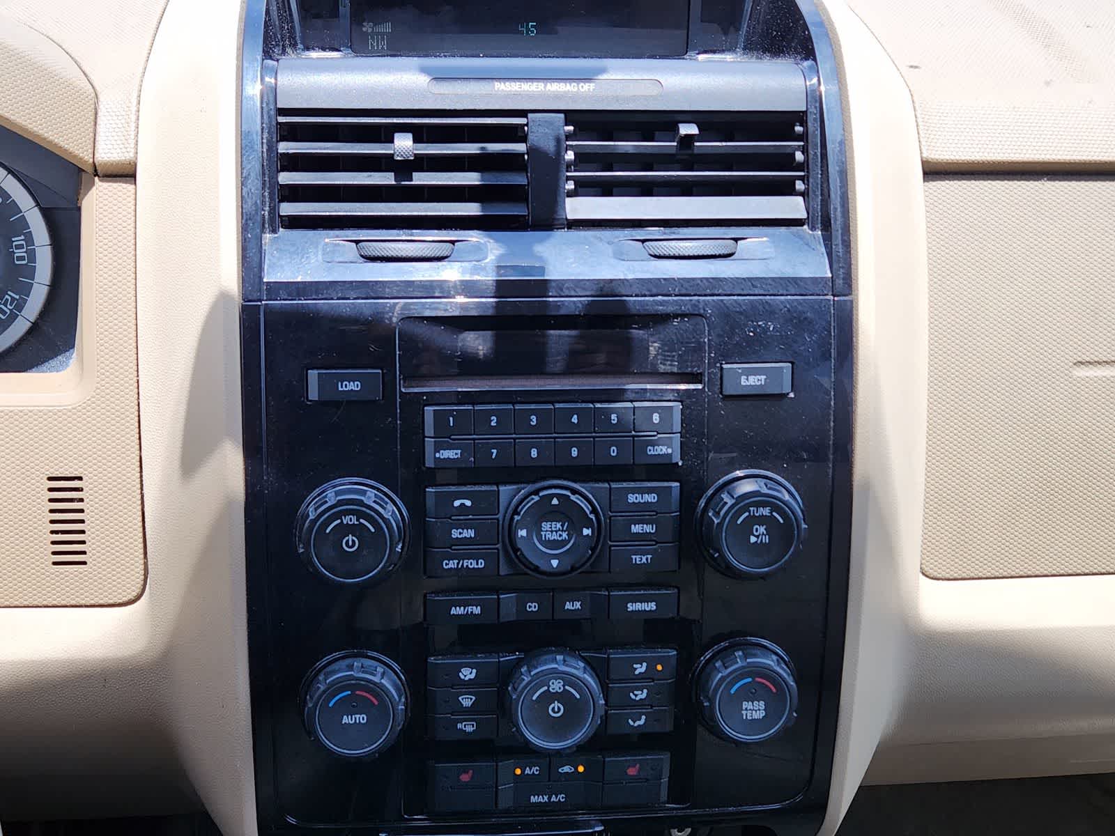 Thumbnail: 2011 Ford Escape - 15