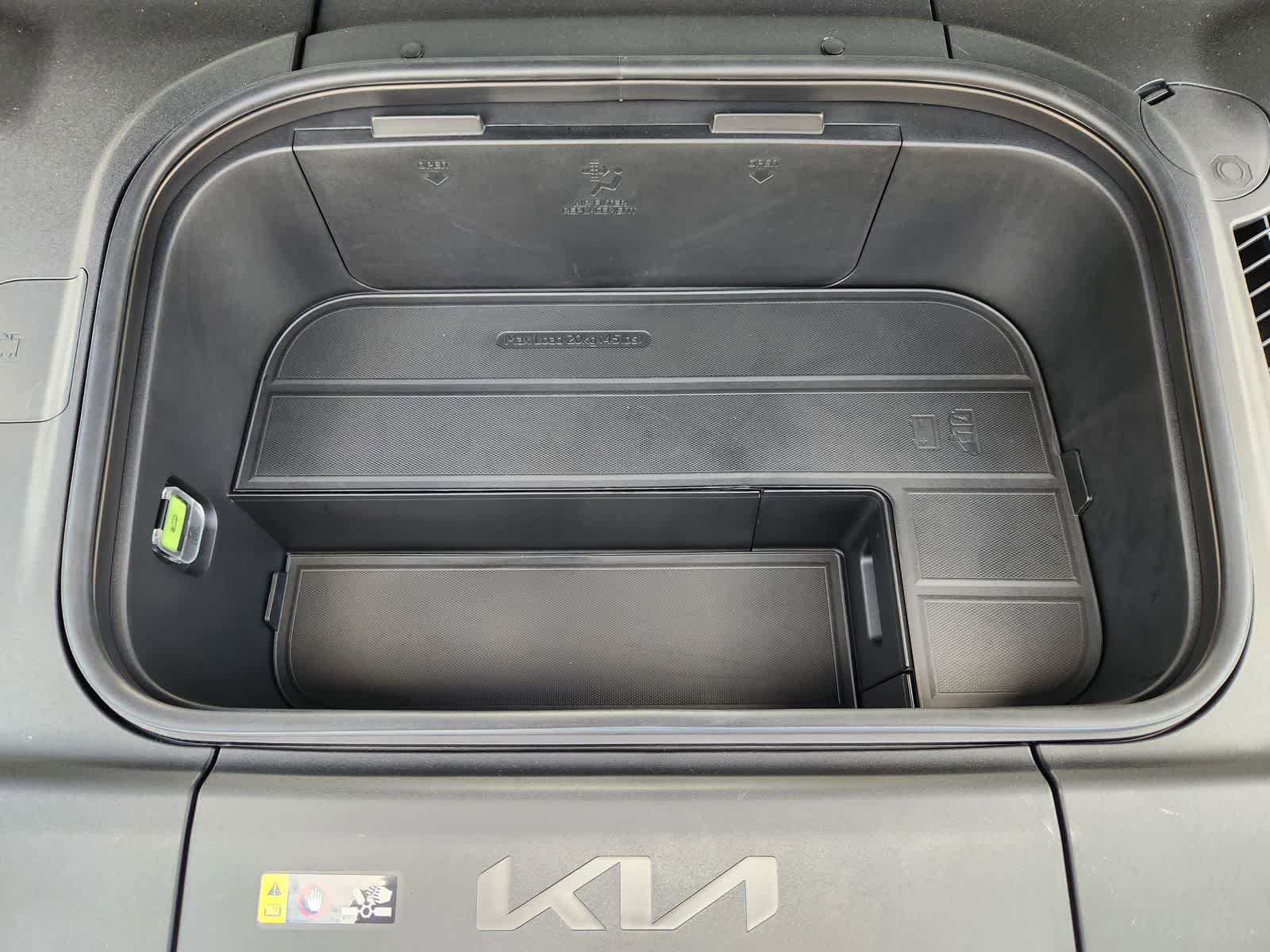 Thumbnail: 2026 Kia EV9 - 24