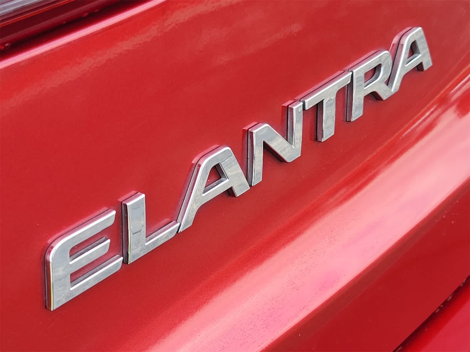 Thumbnail: 2018 Hyundai Elantra - 12