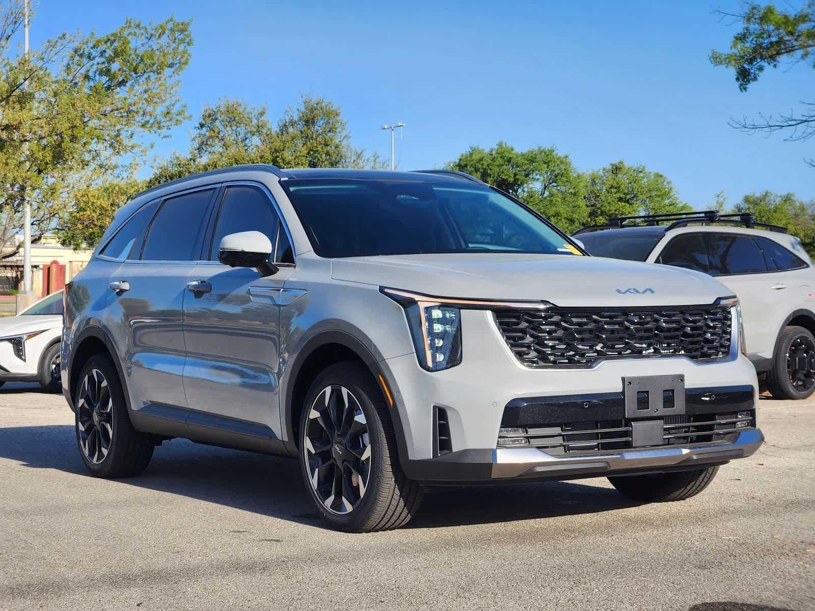 Thumbnail: 2026 Kia Sorento - 3