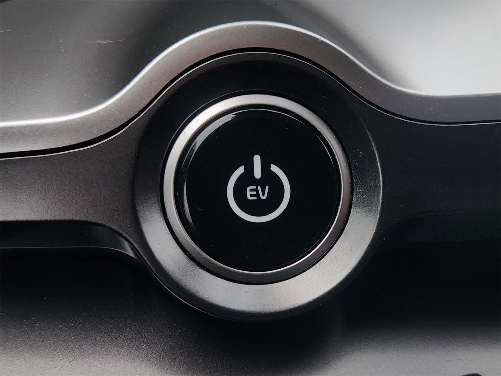 Thumbnail: 2024 Kia EV6 - 20