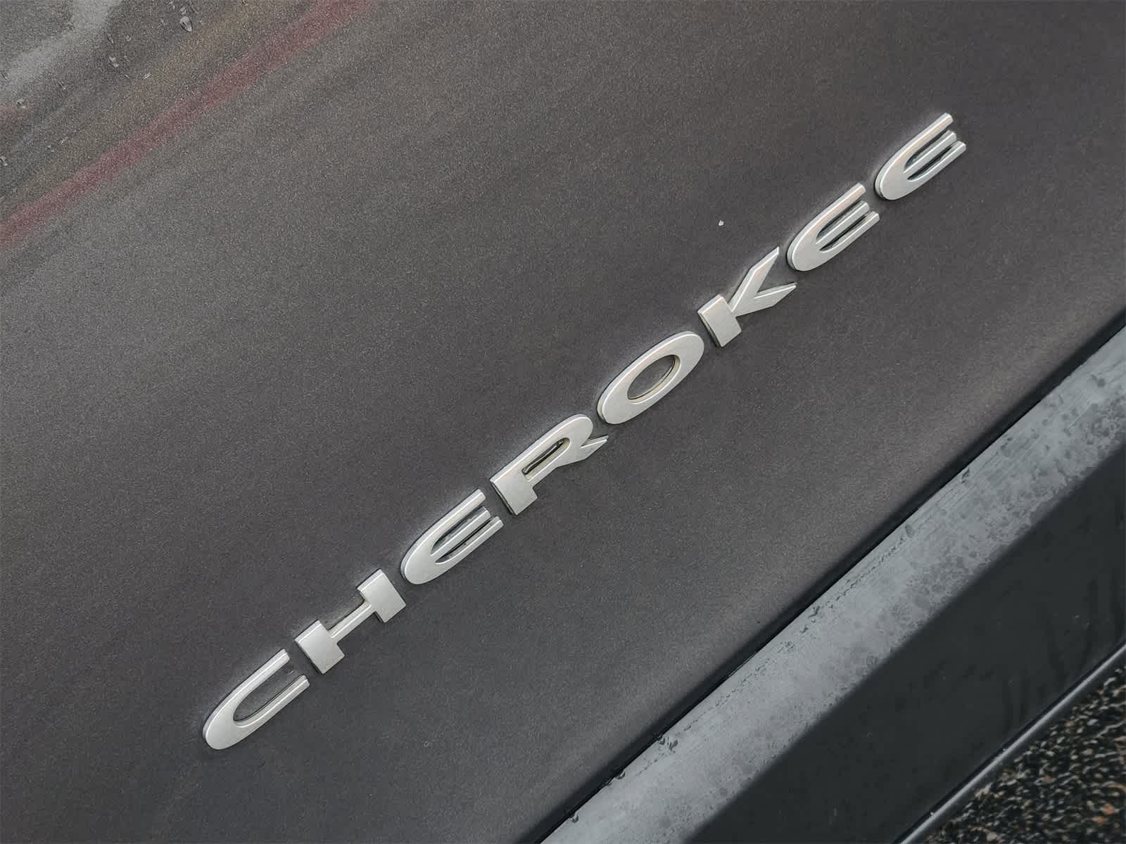 Thumbnail: 2016 Jeep Cherokee - 11