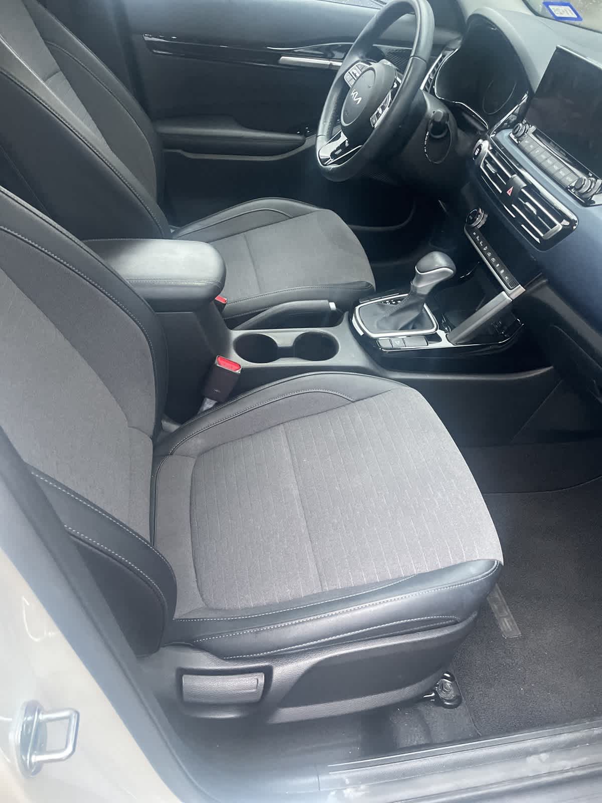 Thumbnail: 2023 Kia Seltos - 5