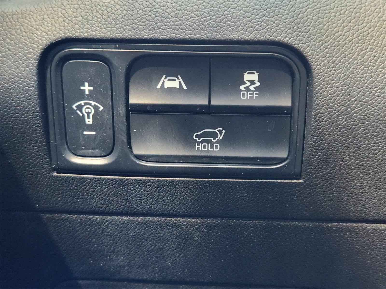 Thumbnail: 2023 Kia Sorento - 22