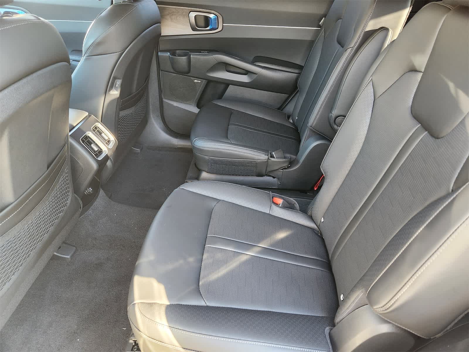 Thumbnail: 2026 Kia Sorento - 20