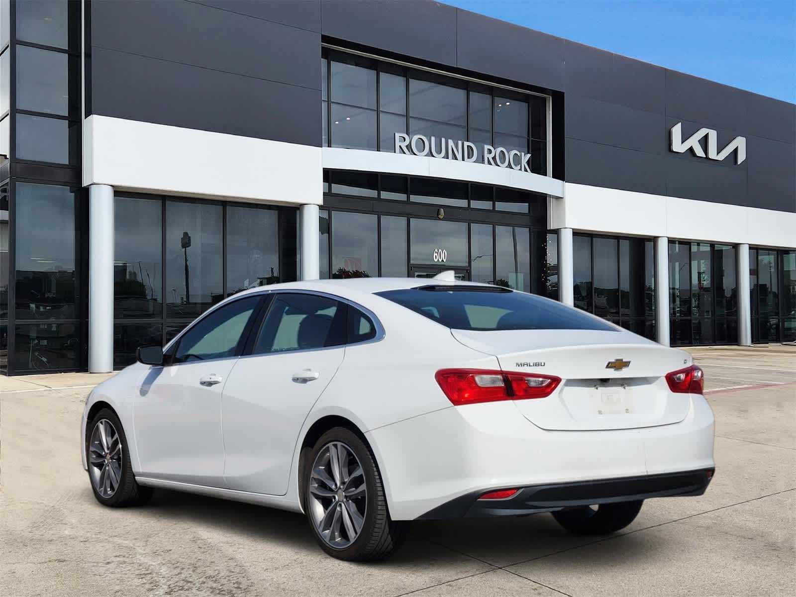 Thumbnail: 2023 Chevrolet Malibu - 6