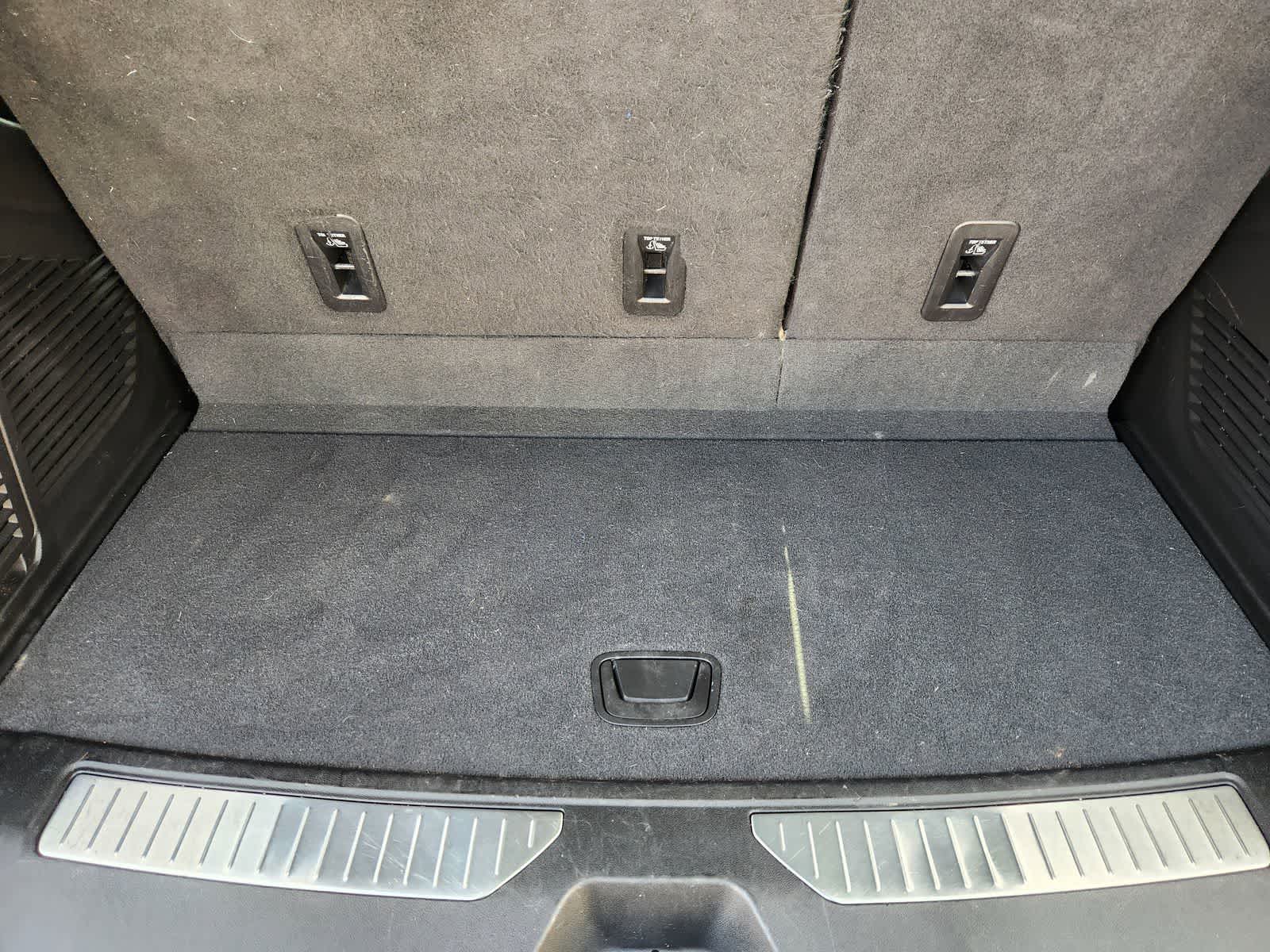 Thumbnail: 2022 Chevrolet Tahoe - 32