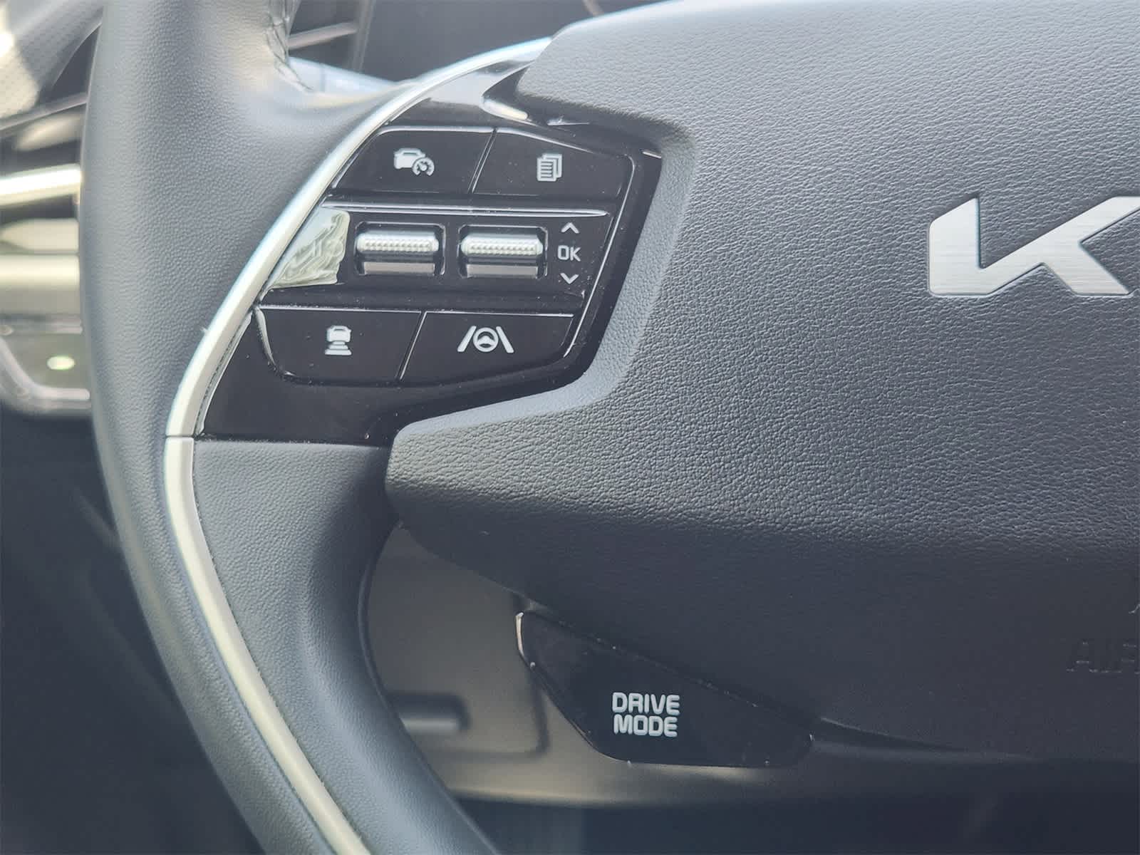 2023 Kia Niro Wind 26