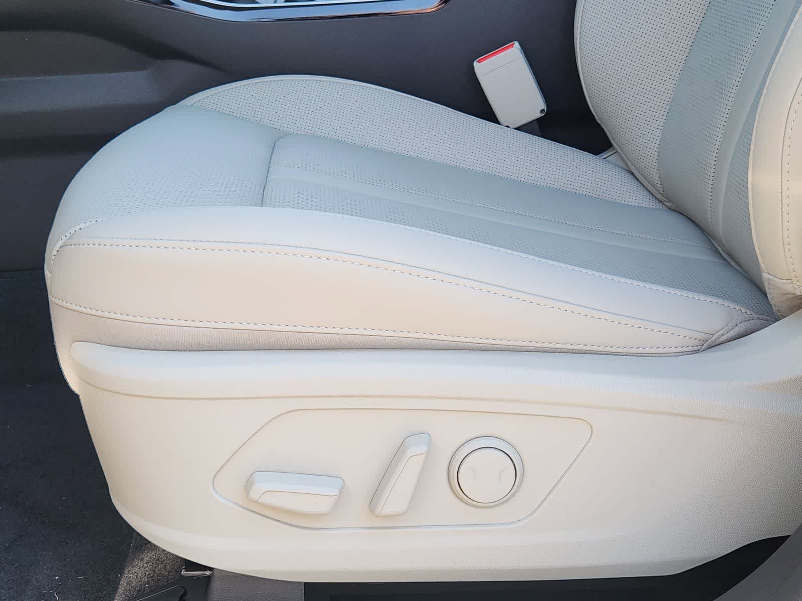 Thumbnail: 2026 Kia Sorento - 21