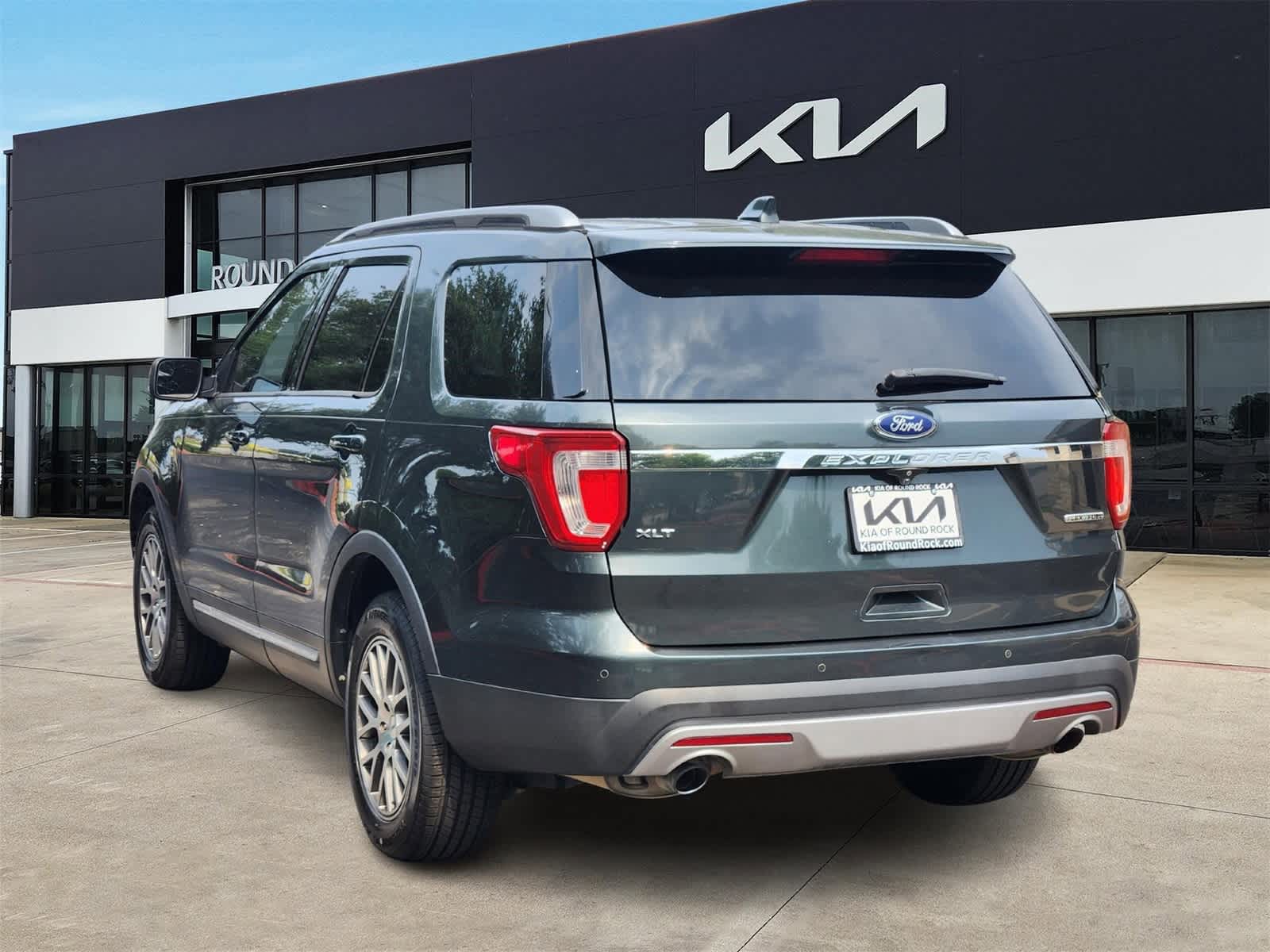 Thumbnail: 2016 Ford Explorer - 5