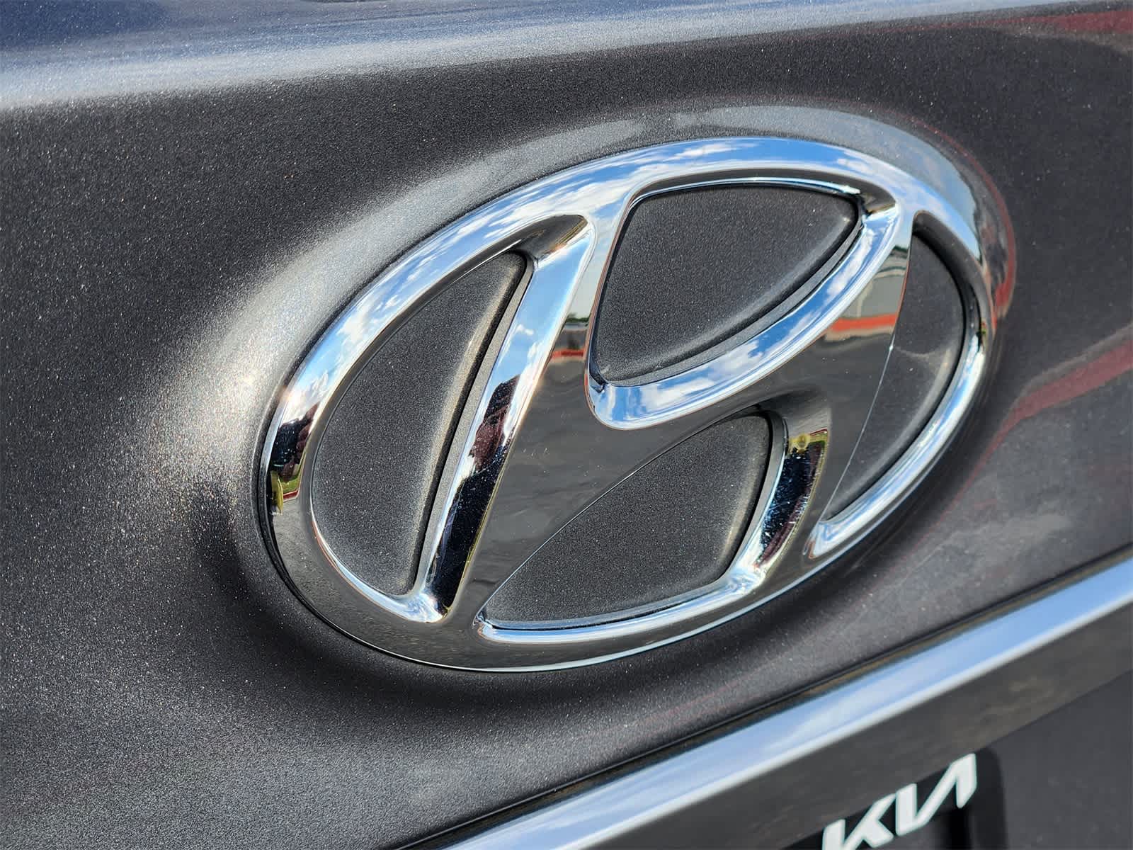 Thumbnail: 2019 Hyundai Santa Fe - 11