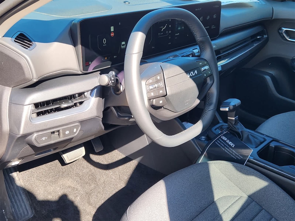 New 2025 Kia K4 EX Sedan