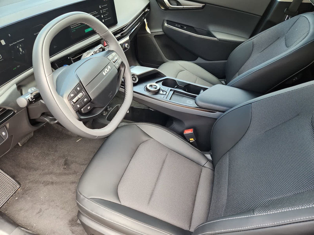 New 2026 Kia EV6 Light Long Range SUV