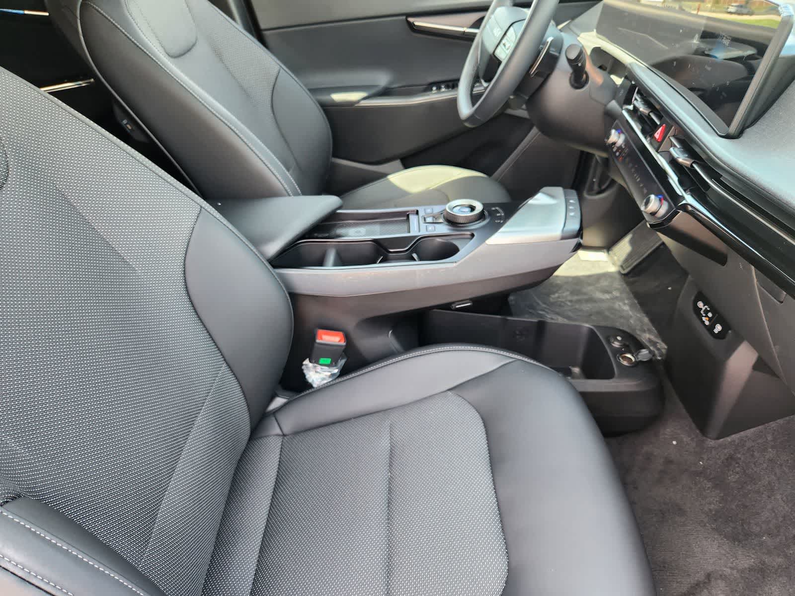 Thumbnail: 2025 Kia EV6 - 12