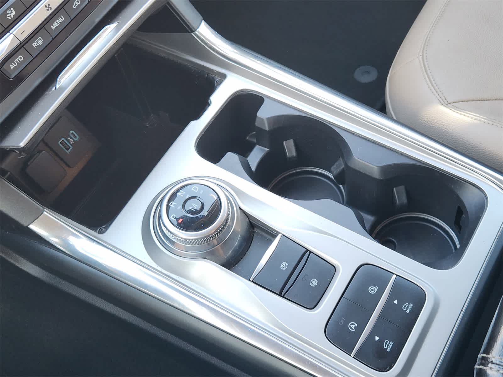 Thumbnail: 2020 Ford Explorer - 20