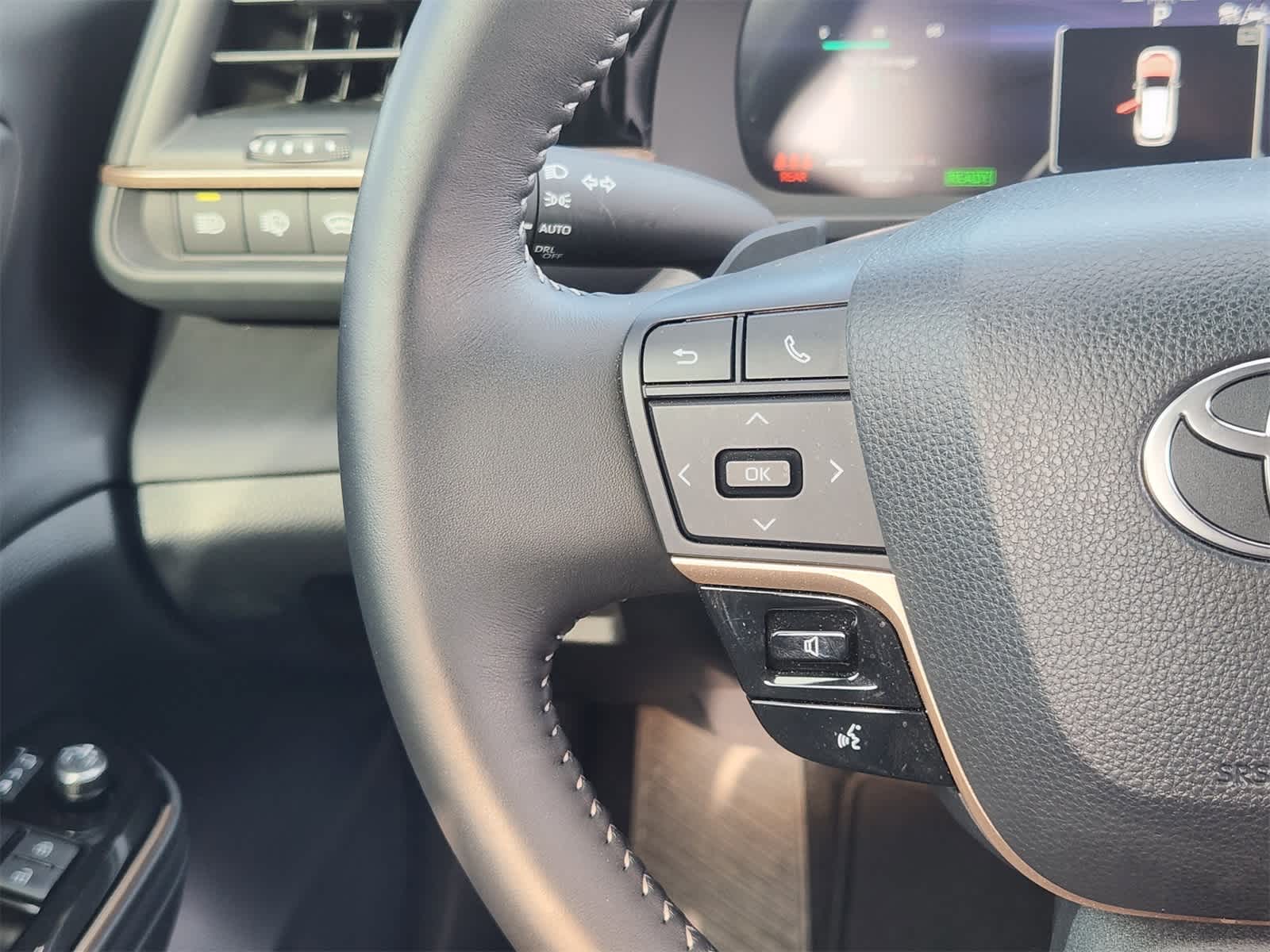 Thumbnail: 2025 Toyota Crown Signia - 27