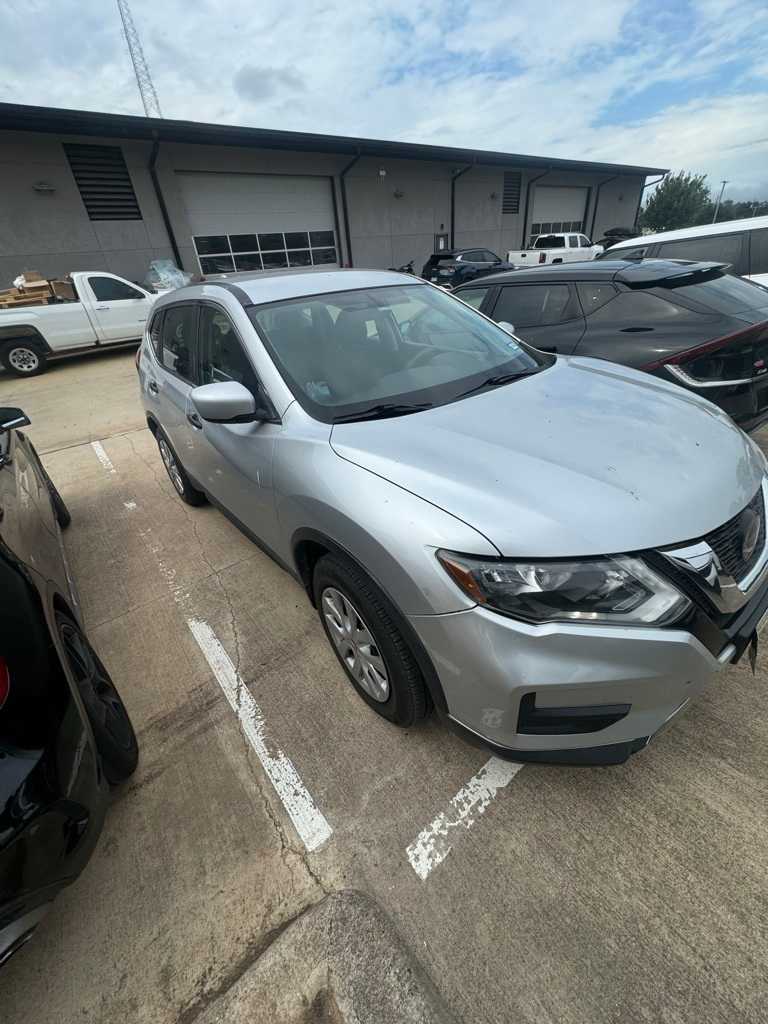 Thumbnail: 2018 Nissan Rogue - 2
