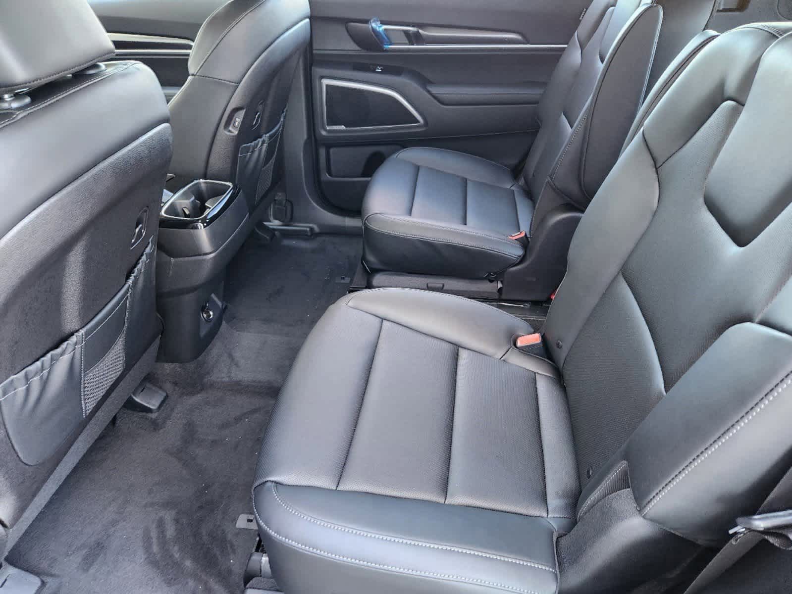 Thumbnail: 2025 Kia Telluride - 19