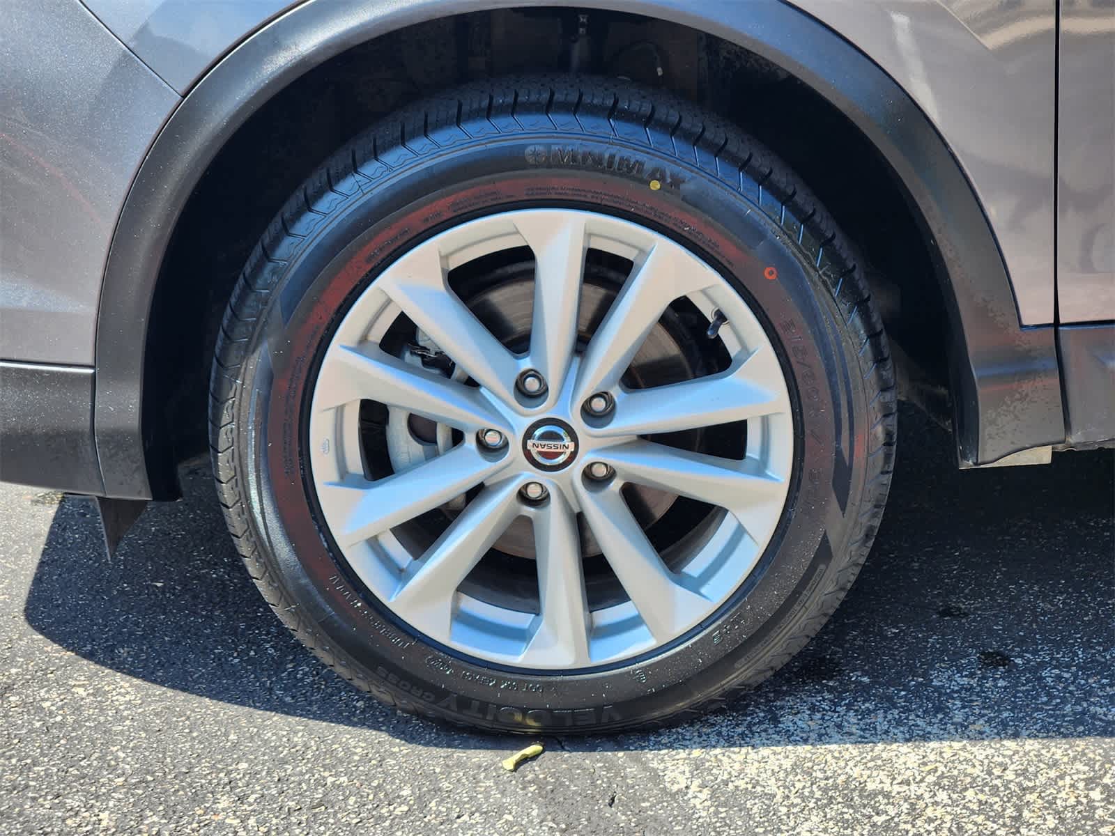 Thumbnail: 2019 Nissan Rogue Sport - 8