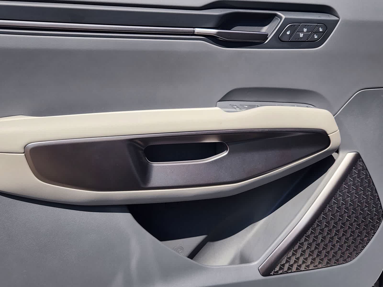 Thumbnail: 2026 Kia EV9 - 19