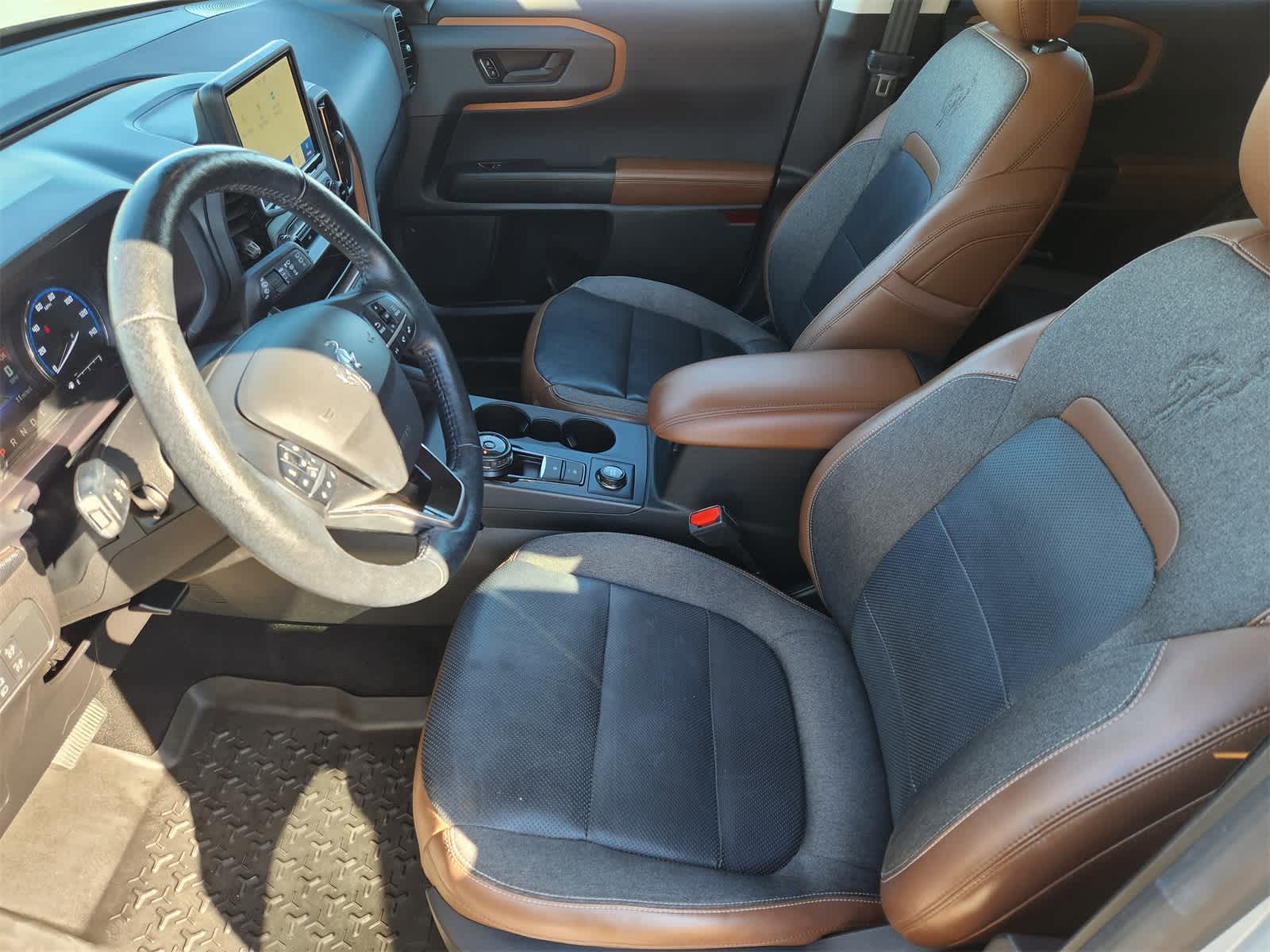 Thumbnail: 2021 Ford Bronco Sport - 13