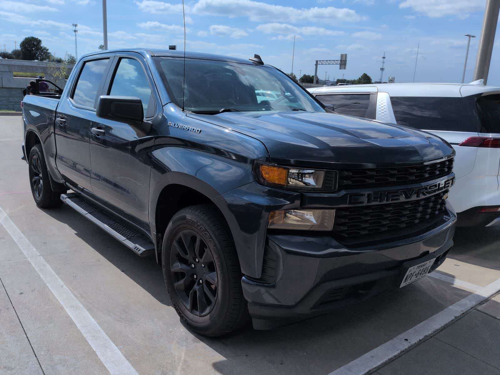 Thumbnail: 2020 Chevrolet Silverado 1500 - 3