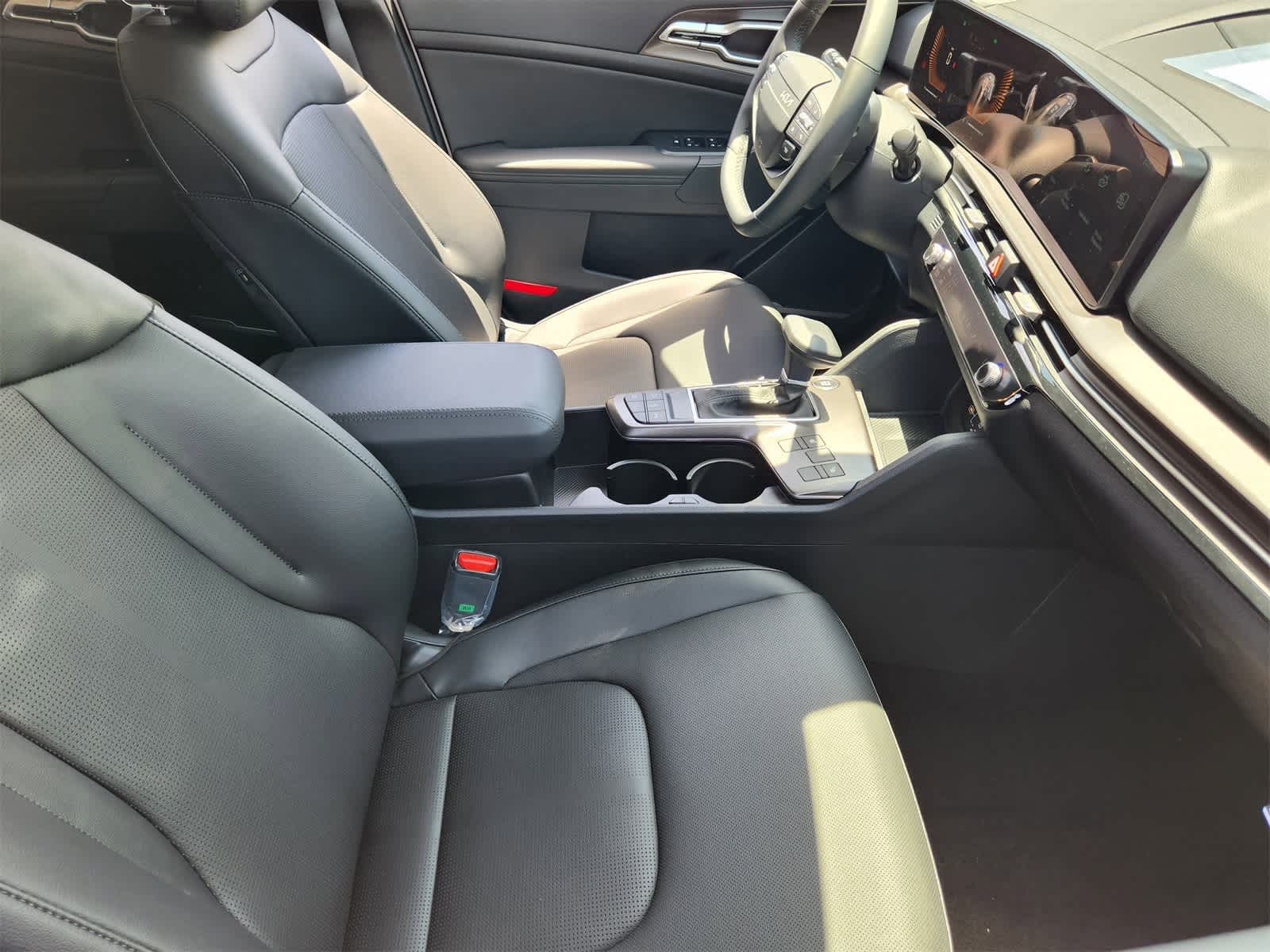 Thumbnail: 2026 Kia Sportage - 13