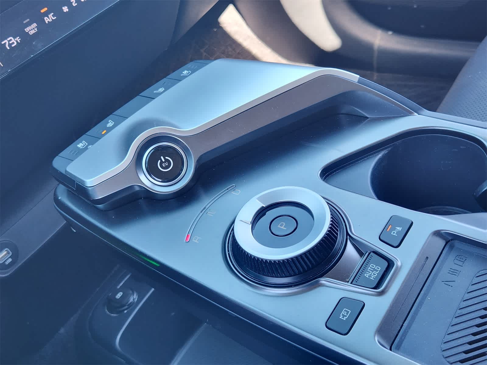 Thumbnail: 2023 Kia EV6 - 20