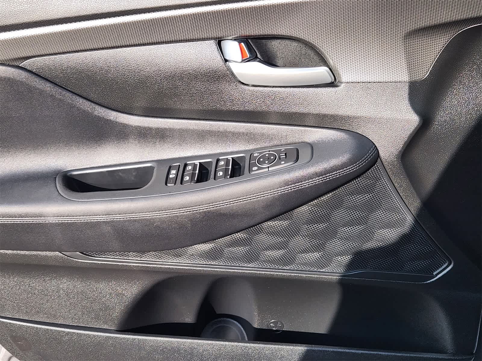 Thumbnail: 2019 Hyundai Santa Fe - 21