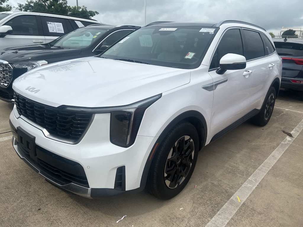 Certified 2025 Kia Sorento S SUV