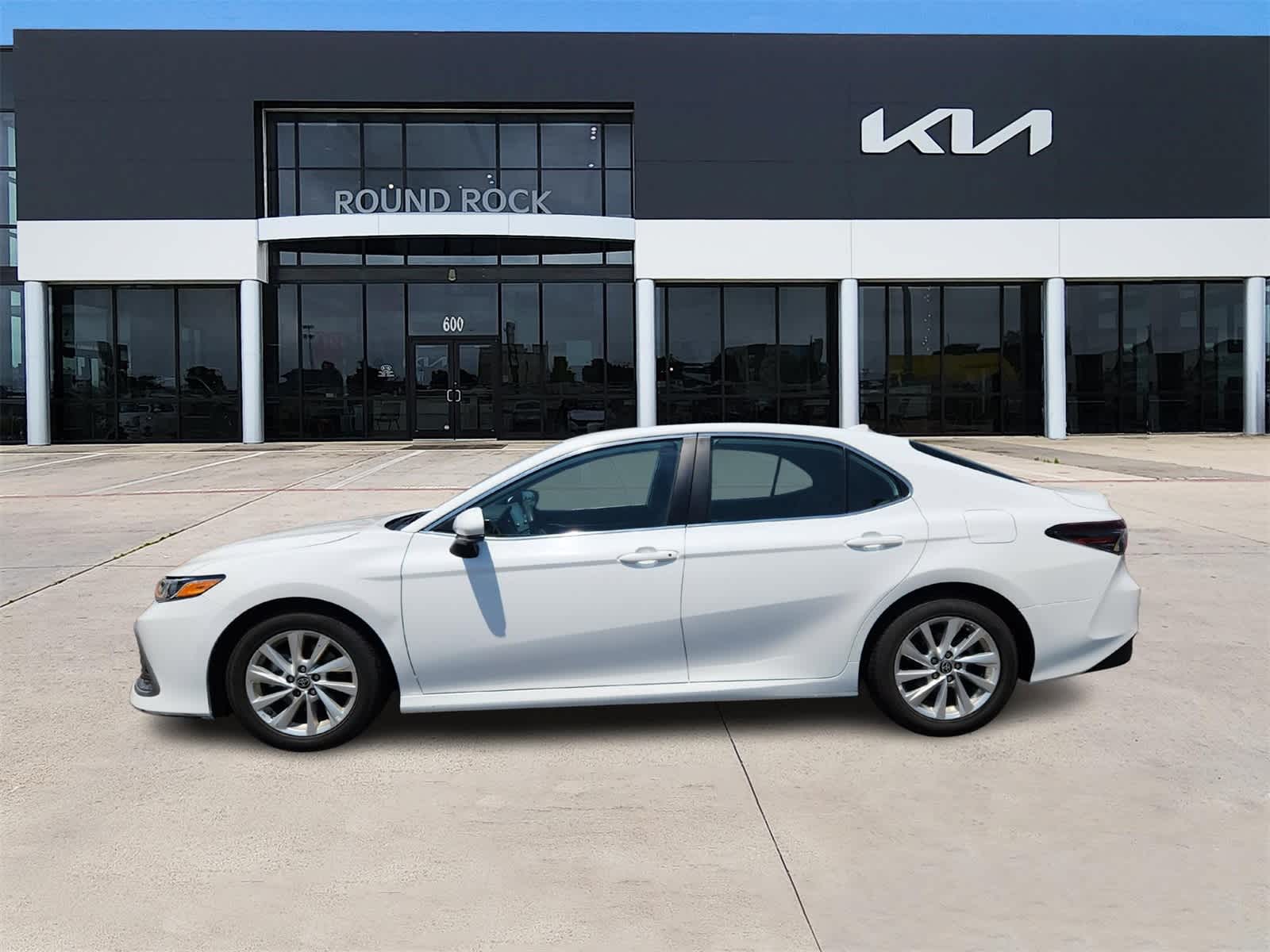 Thumbnail: 2023 Toyota Camry - 4