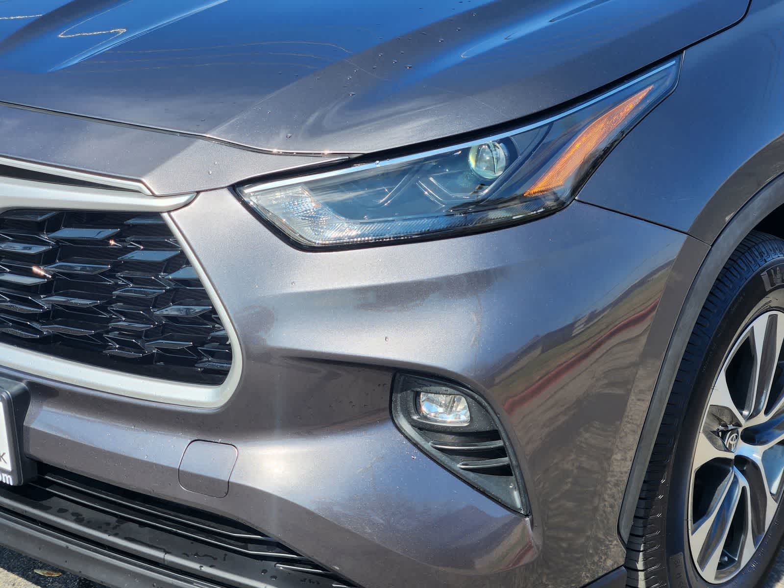 Thumbnail: 2022 Toyota Highlander - 7