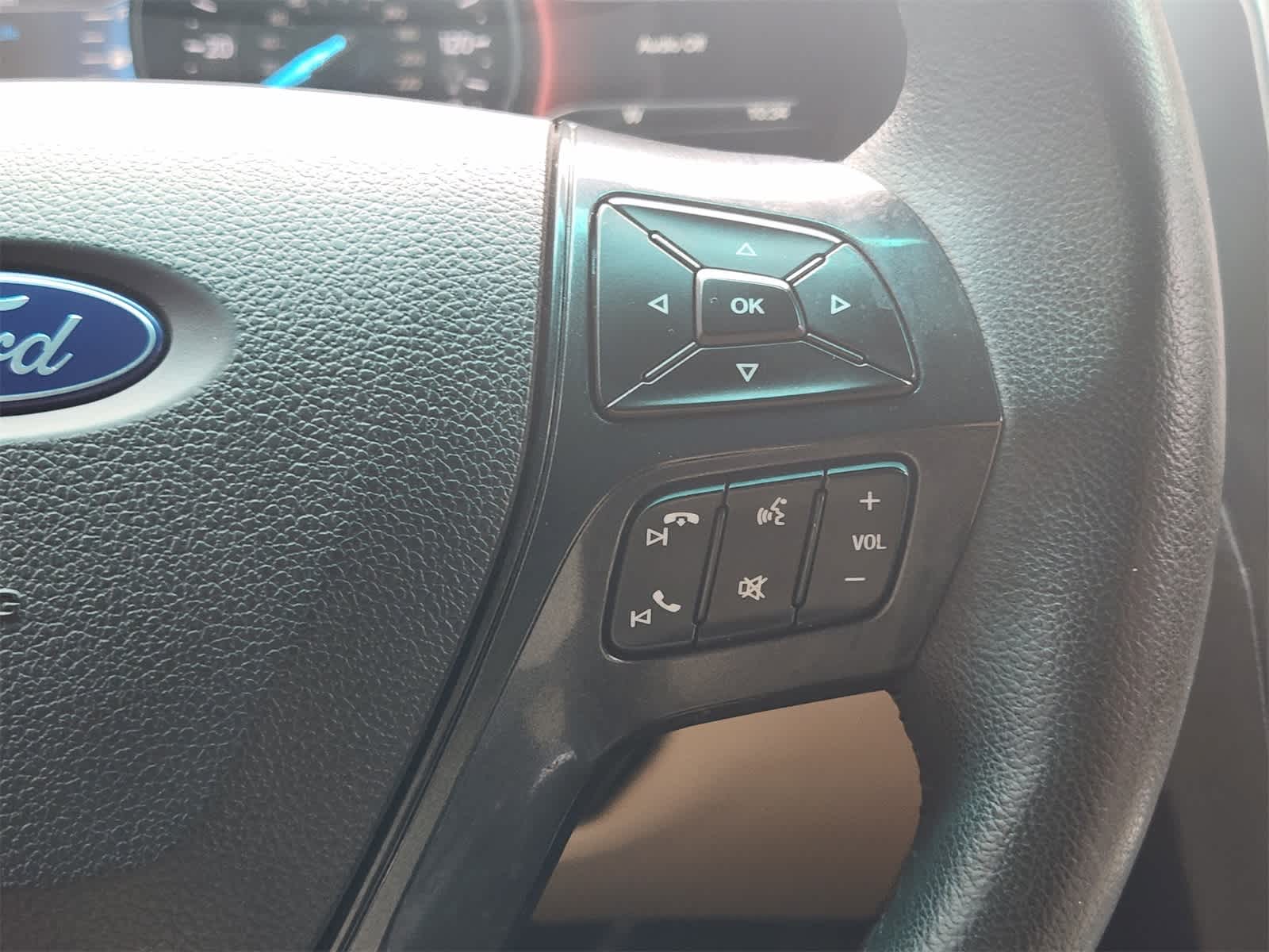 Thumbnail: 2016 Ford Explorer - 25